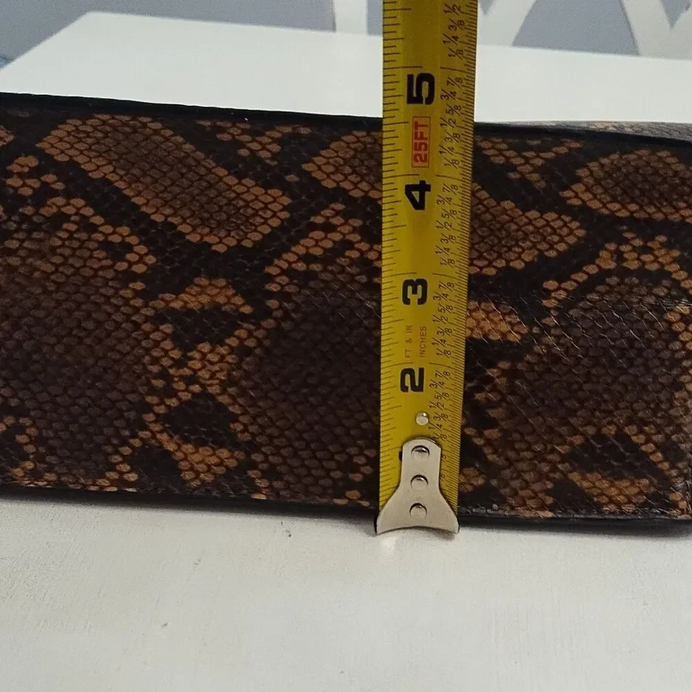 Alfani brown snake